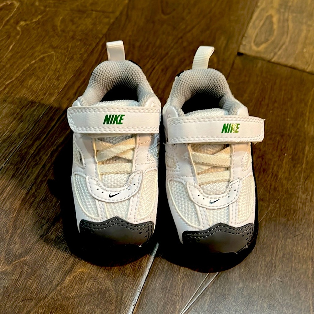 NIKE REAX infant shoes size 3